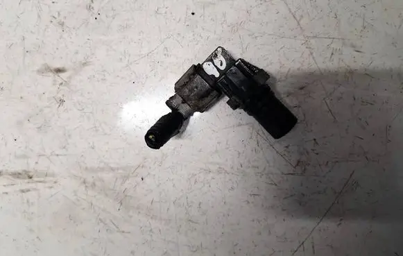 Ford Focus C-MAX Camshaft position sensor 