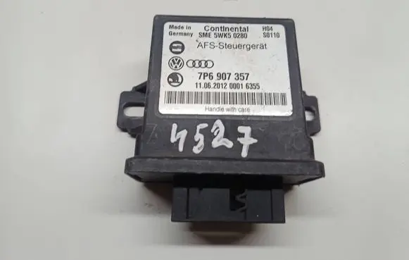Volkswagen Touareg II Light module LCM 5WK50280 7P6907357