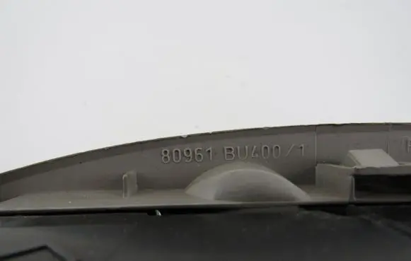 Nissan Almera Tino Electric window control switch 80961BU400