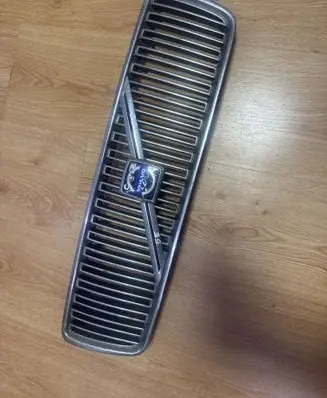 Volvo S80 Front bumper upper radiator grill 5009101 90511