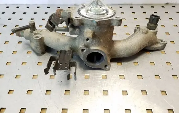 Hyundai Tucson JM Engine coolant pipe/hose