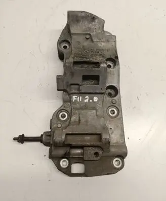 BMW 5 F10 F11 Generator/alternator bracket 8506863