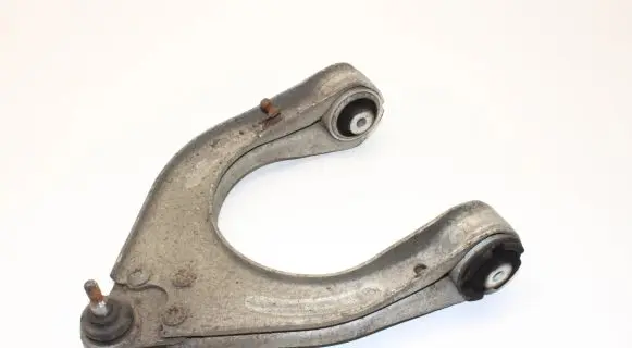 Mercedes-Benz CLS C219 Front lower control arm/wishbone