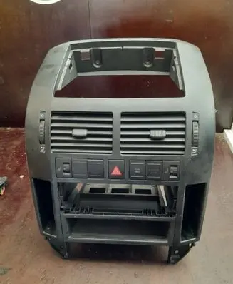 Volkswagen Polo Dash center air vent grill T0015839 6Q0858069N