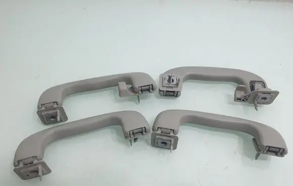 Opel Zafira C A set of handles for the ceiling 