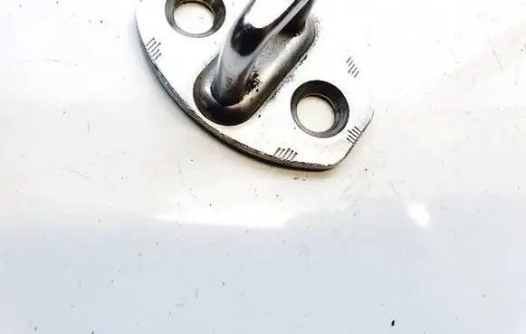 Volkswagen Touran I Front door lock loop/hook striker 3b0837033j