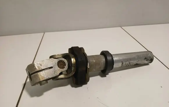 Mercedes-Benz C W204 Steering column universal joint P204462255