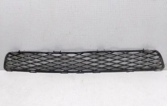 Toyota Corolla E120 E130 Front bumper lower grill 5311202050