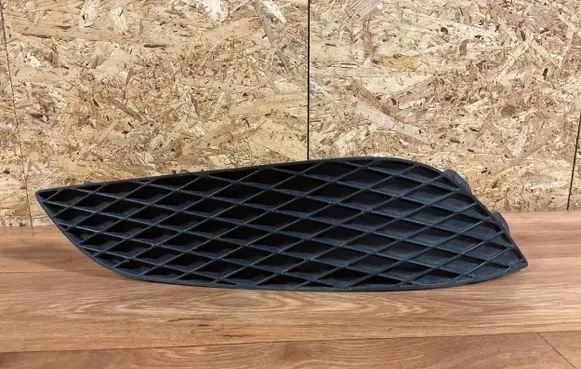 Opel Astra H Front bumper lower grill 13225763 375768702