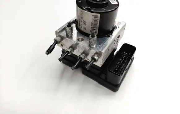 Toyota Yaris ABS Pump 445100D110 06210212114