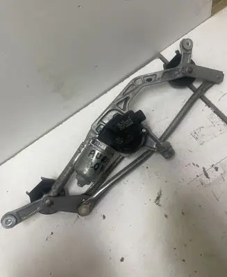 Toyota Auris E180 Front wiper linkage and motor 8511002340