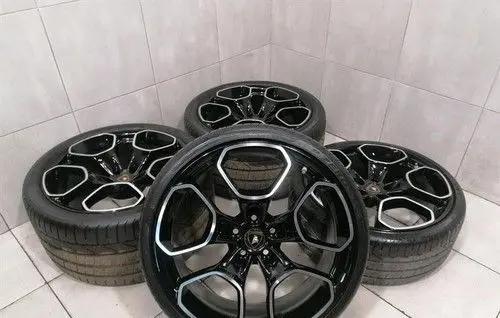 Lamborghini LP 610-4 R21 alloy rim 4T0601017
