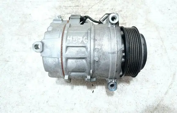 Land Rover Defender Air conditioning (A/C) compressor (pump) M8A219D629AC
