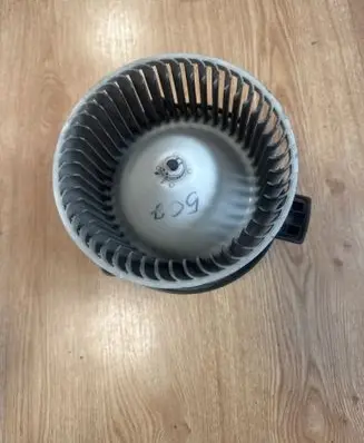 Mazda 2 Heater fan/blower HB111 8940000