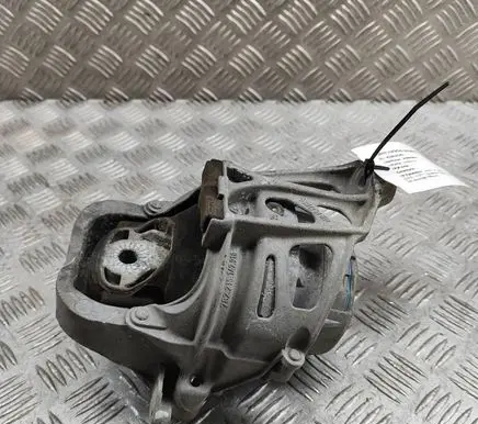 Audi Q7 4M Engine mount bracket 4M0199255AN 782215151018