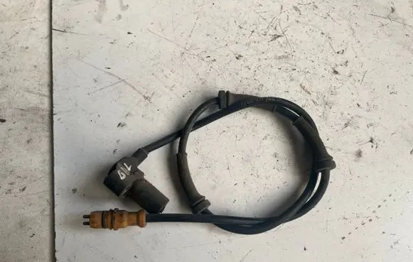Renault Clio II ABS rear brake sensor 7700411745D