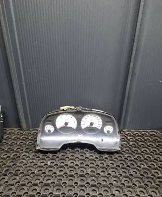 Speedometer (instrument cluster)