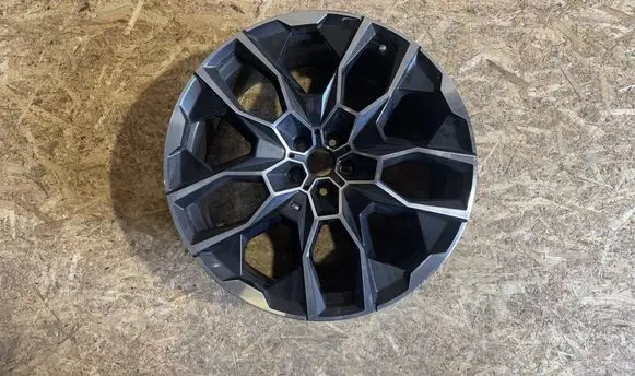 BMW X7 G07 R22 alloy rim 6895935 KK07K61