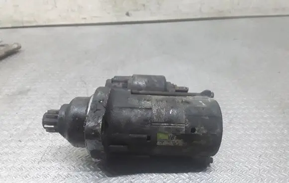 Volkswagen PASSAT B6 Starter motor 02M911023N