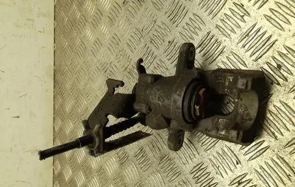 Toyota Prius (XW50) Rear brake caliper