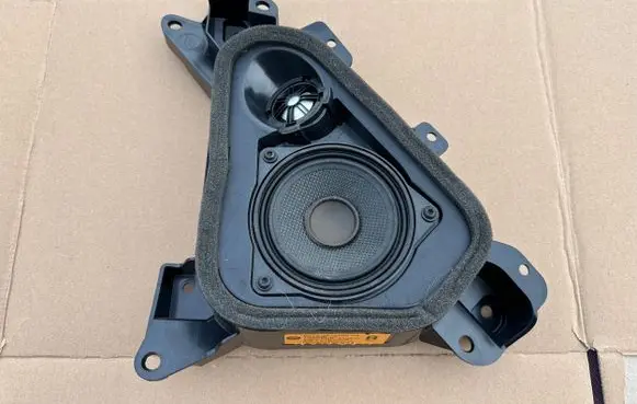 BMW X3 F25 Parcel shelf speaker 9213760