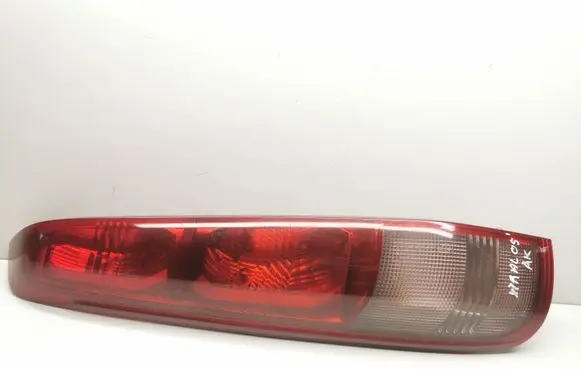 Nissan X-Trail T30 Rear/tail lights B46L