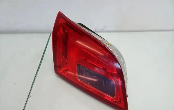 Opel Astra J Tailgate rear/tail lights 13282246