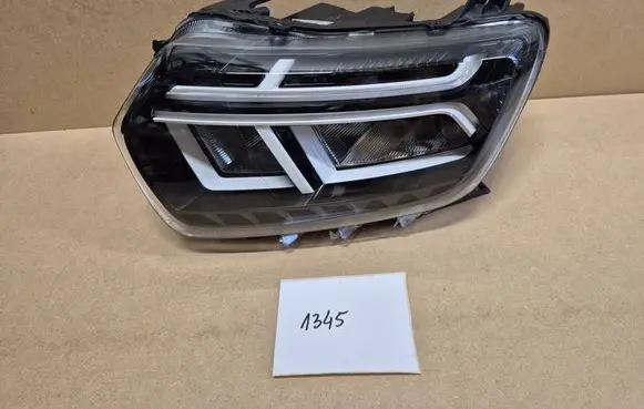 Dacia Duster II Headlight/headlamp 260602465R