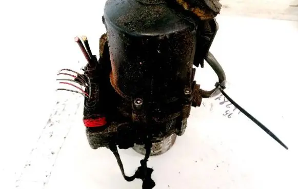 Peugeot 307 Power steering pump 9654151180
