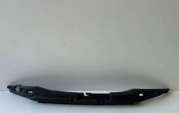 Volvo XC60 Front bumper foam support bar 32345554