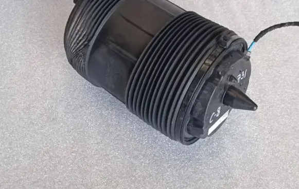 Audi A6 S6 C8 4K Air suspension rear shock absorber 4K0616002E
