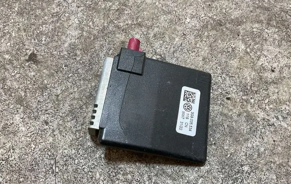 Volkswagen ID.3 Aerial antenna amplifier 3G9035534