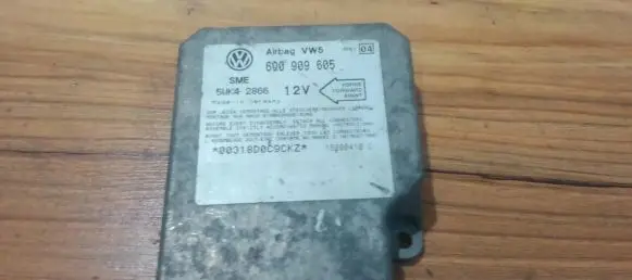 Seat Leon (1M) Airbag control unit/module 6Q0909605 5WK42866