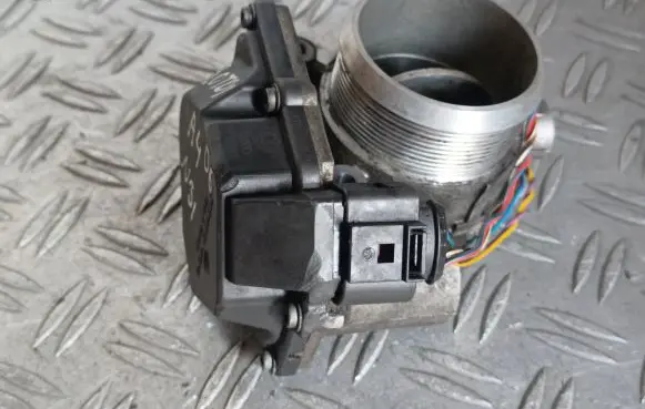 Audi A4 S4 B7 8E 8H Throttle valve 059145950B
