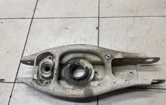 BMW 3 E90 E91 Coil spring/strut mount 