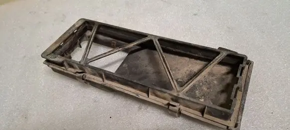 Audi 80 90 S2 B4 Cabin air micro filter frame (part) 893819441A