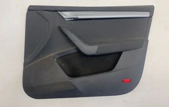 Skoda Octavia Mk3 (5E) Front door card panel trim 5E1867012