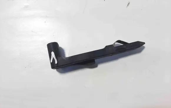 Volvo XC60 Headlight/headlamp mounting bracket 30763155