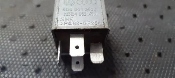 Audi A6 S6 C6 4F Other relay 8D0951253A V23134-B52-X301