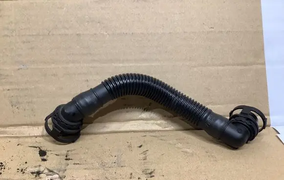 Volkswagen Sharan Breather hose/pipe 03L103493AE