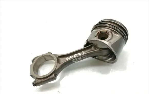 Volkswagen Golf V Piston with connecting rod 038J