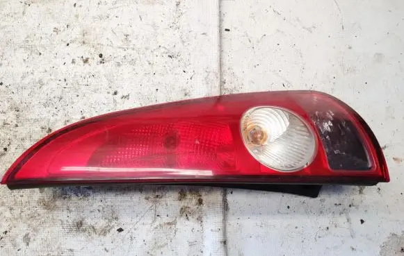 Renault Espace - Grand espace IV Rear/tail lights 8200027152