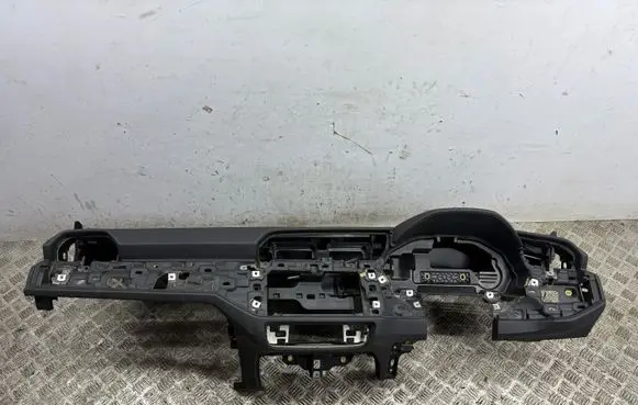 Audi Q3 F3 Dashboard 