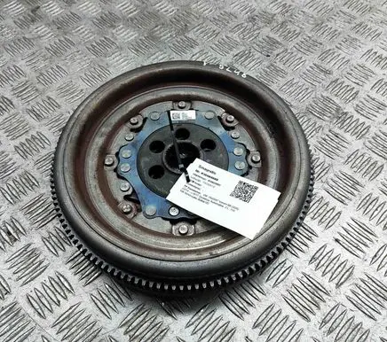 Volkswagen PASSAT B8 Flywheel 03L105266DE