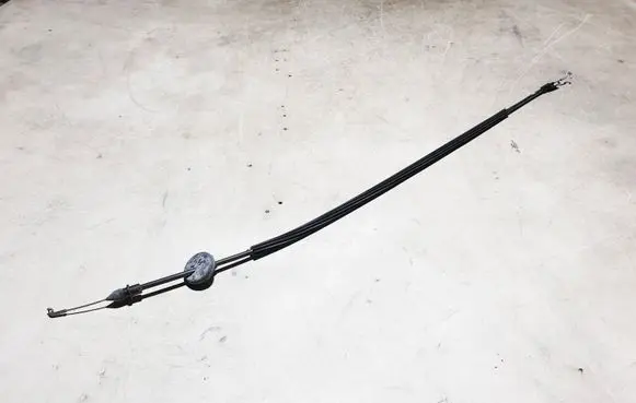 Volkswagen Touran II Rear door cable line 1T0839085B