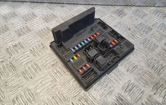 Nissan Qashqai Comfort/convenience module 284B7JD000