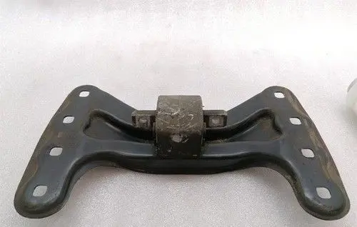 Maybach 57/62 Engine mount bracket A2402400002
