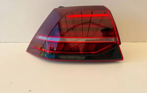 Volkswagen Golf VII Rear/tail lights 5G0945207G