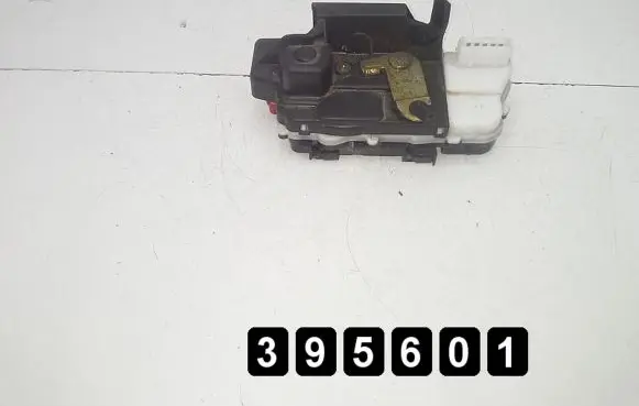 Peugeot 607 Rear door lock