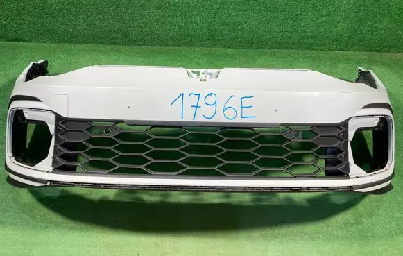 Volkswagen Golf VIII Front bumper 5H0805915K
